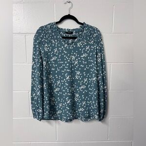 NWOT green patterned blouse